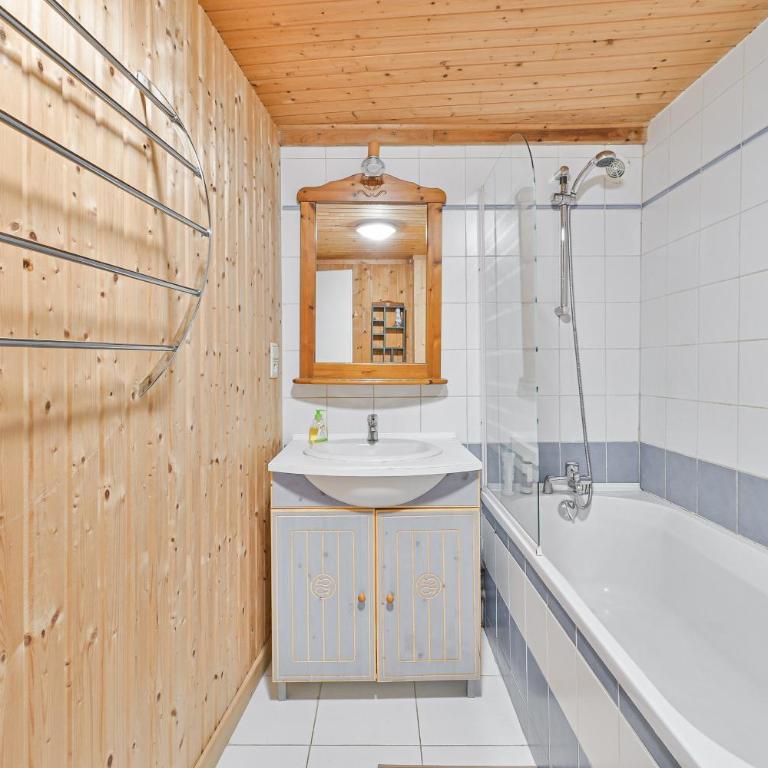 Appart T3 cosy cœur La Giettaz - Appartement 2 Chambres avec Vue sur la Montagne - 17