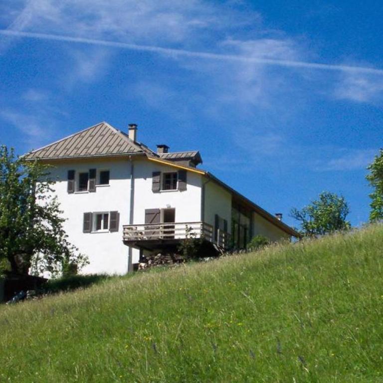 Encombrette - One-Bedroom Apartment - 7