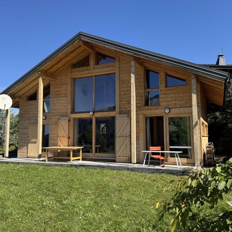 Chalet indépendant 8 pers, déco moderne, proche centre et remontées, terrasse sud-ouest - FR-1-572-32 - Chalet - 16