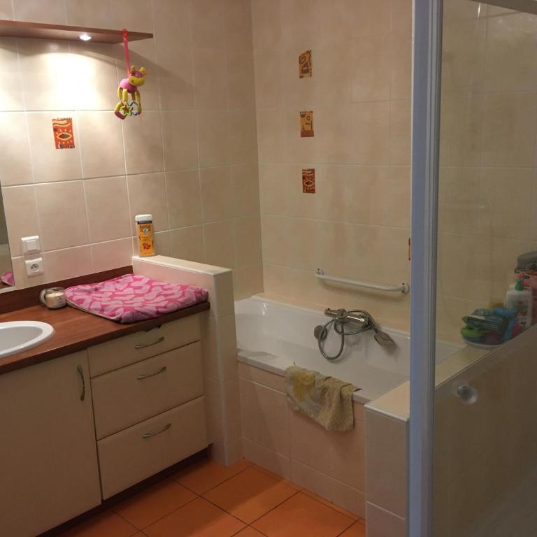 L'Hysope Gap, Maison d'hôtes contemporaine avec vue - Chambre Lit Queen-Size avec Salle de Bains Commune - 17
