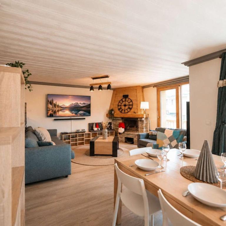 Appartement rénové chaleureux et moderne, 120m², 10-12 pers, accès direct aux pistes, stationnement inclus - Appartement 5 Chambres - 1