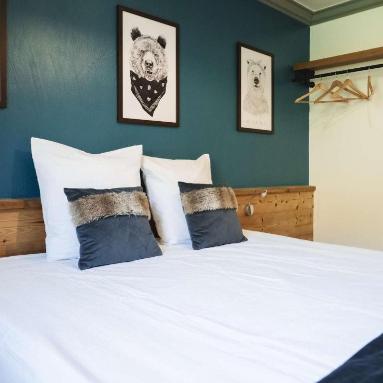 Appartement rénové chaleureux et moderne, 120m², 10-12 pers, accès direct aux pistes, stationnement inclus - Appartement 5 Chambres - 29