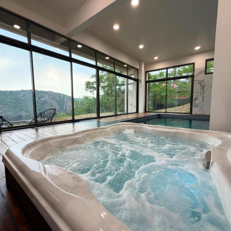 J'adore - Studio vue gorges de la Loire, piscine & jacuzzi privatifs - Apartment mit 1 Schlafzimmer - 1
