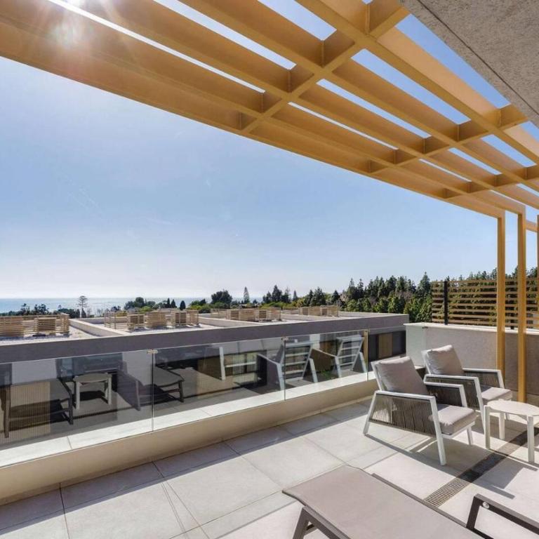 Luxury Family Apartment with 4 Bedrooms Pool and Stunning Views - Appartement - 2