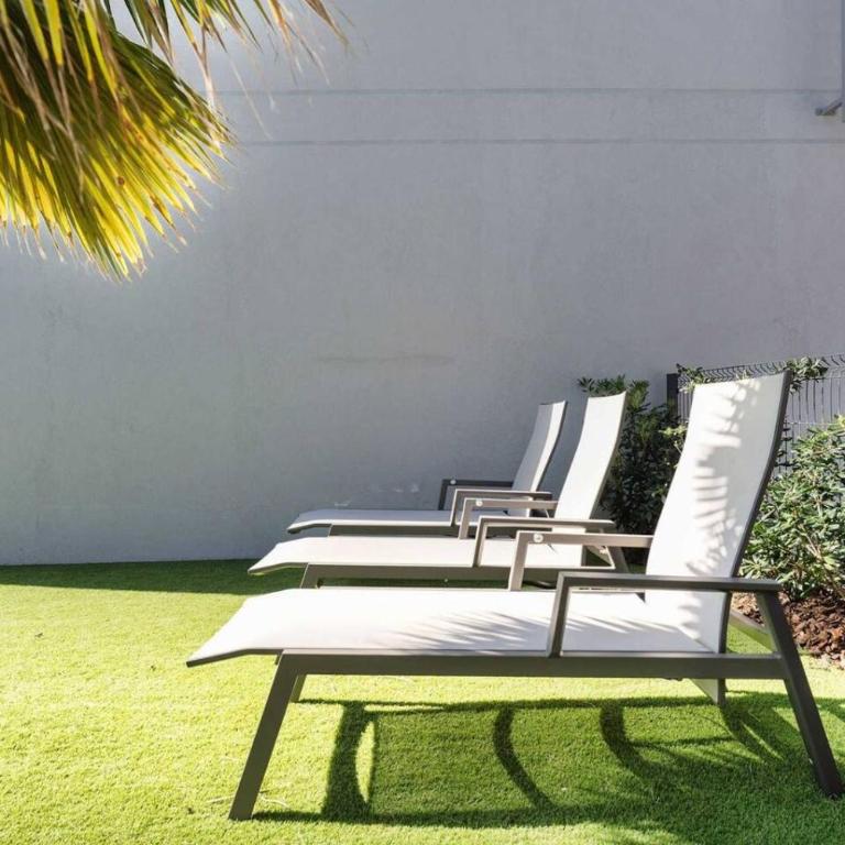 Luxury Family Apartment with 4 Bedrooms Pool and Stunning Views - Appartement - 33