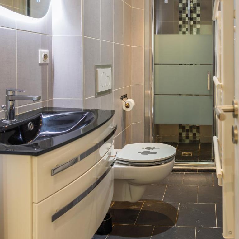 Port 4 People Hyper Center WiFi - Appartement 1 Chambre - 15