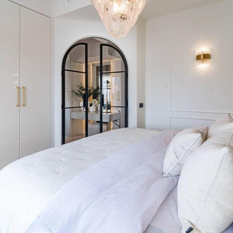 Luxury 1 bedroom apartment in urb, Royal Garden - Apartamento - 9
