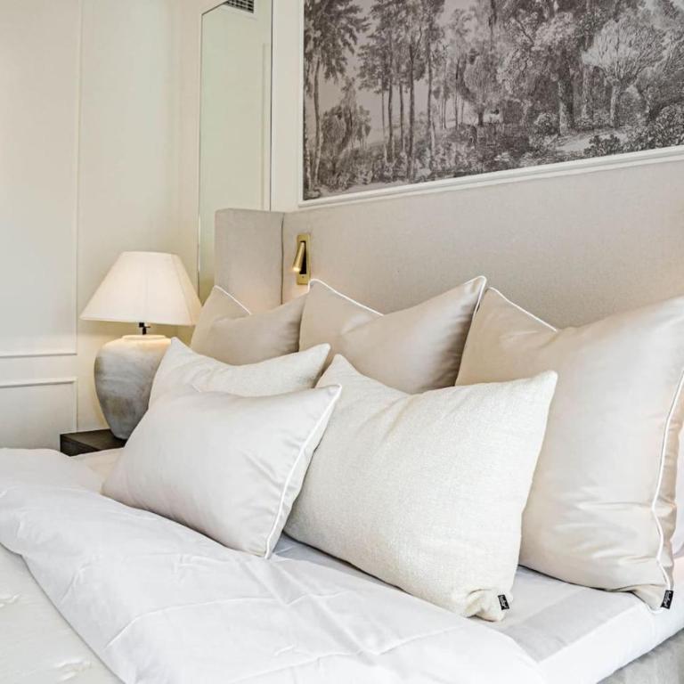 Luxury 1 bedroom apartment in urb, Royal Garden - Apartamento - 10