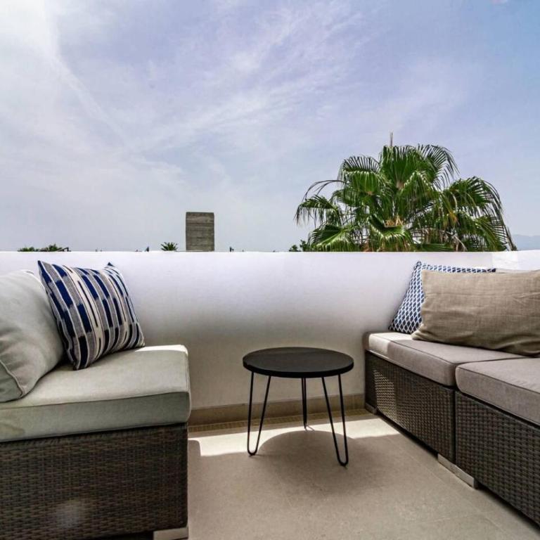 Luxury 1 bedroom apartment in urb, Royal Garden - Apartamento - 12