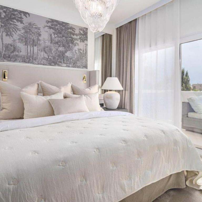 Luxury 1 bedroom apartment in urb, Royal Garden - Apartamento - 11