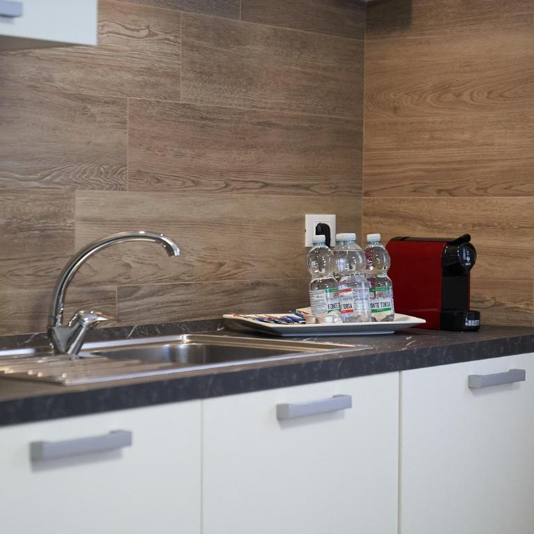 Dolomis Apartments - Appartamento Deluxe con 2 Camere da Letto e Vista Giardino - 4