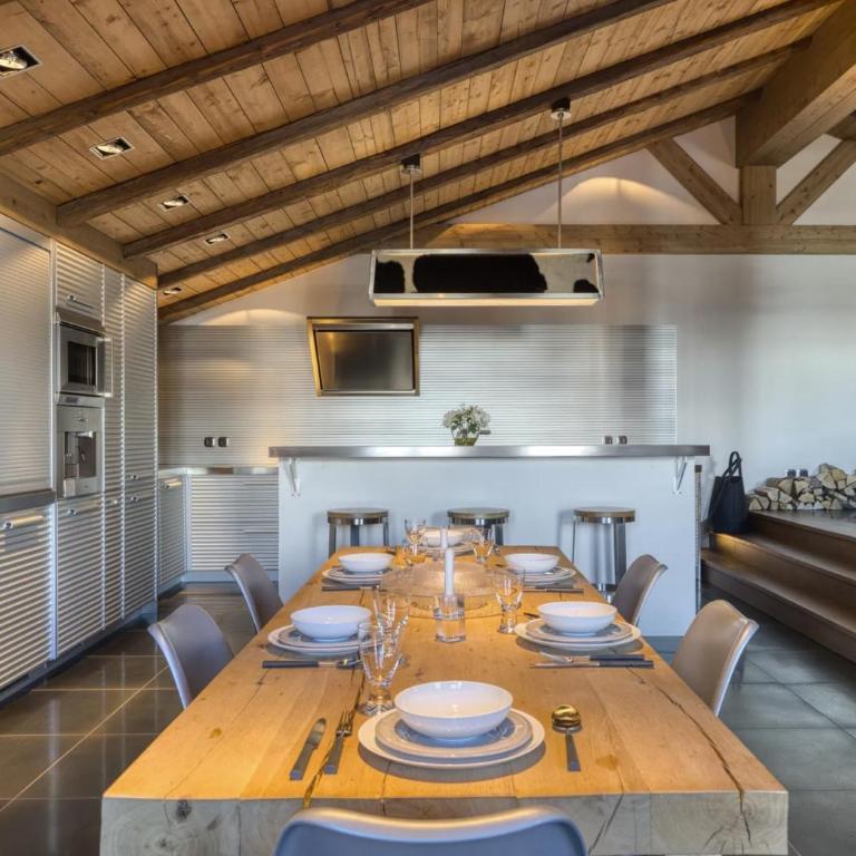 Generous Chalet In Courchevel - Chalet - 2