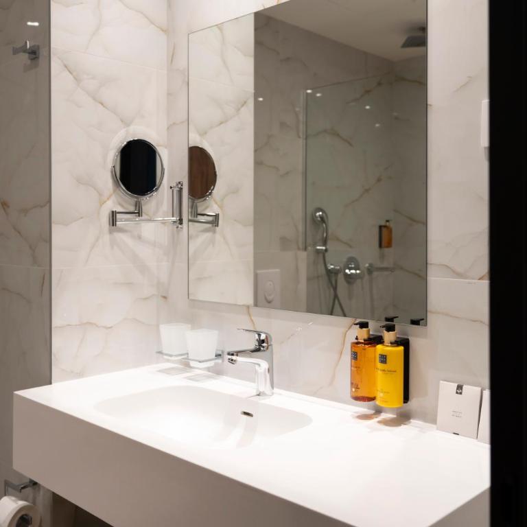 Hotel Aleksandar Conference & Spa - Superior Apartman sa 1 Spavaćom Sobom - 4