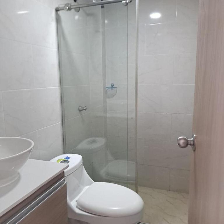 Hermoso apartamento en caribe campestre - Three-Bedroom Apartment - 9