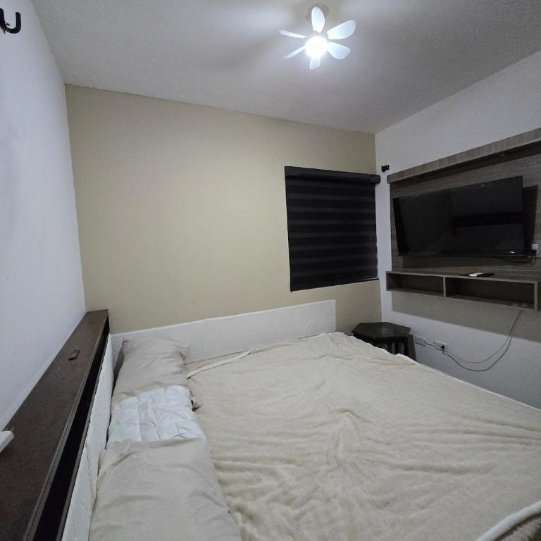 Entire Private House, Near the Airport - Apartamento de 2 dormitorios - 20