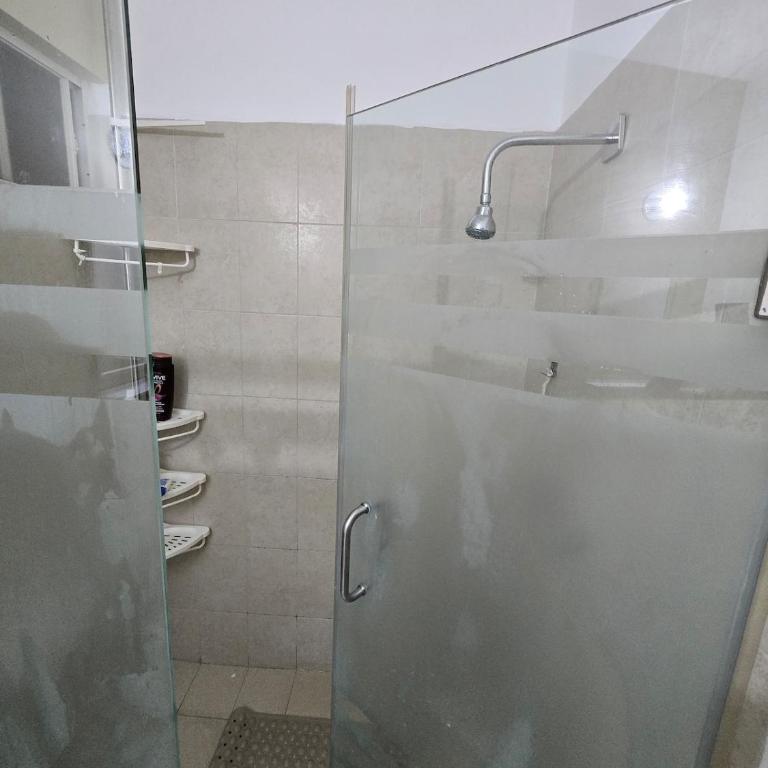 Entire Private House, Near the Airport - Apartamento de 2 dormitorios - 21