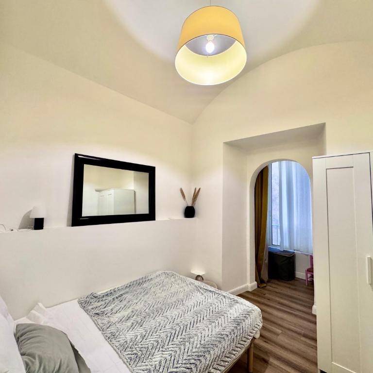 Appartement 2 chambres cours napoleon - Appartement - 6