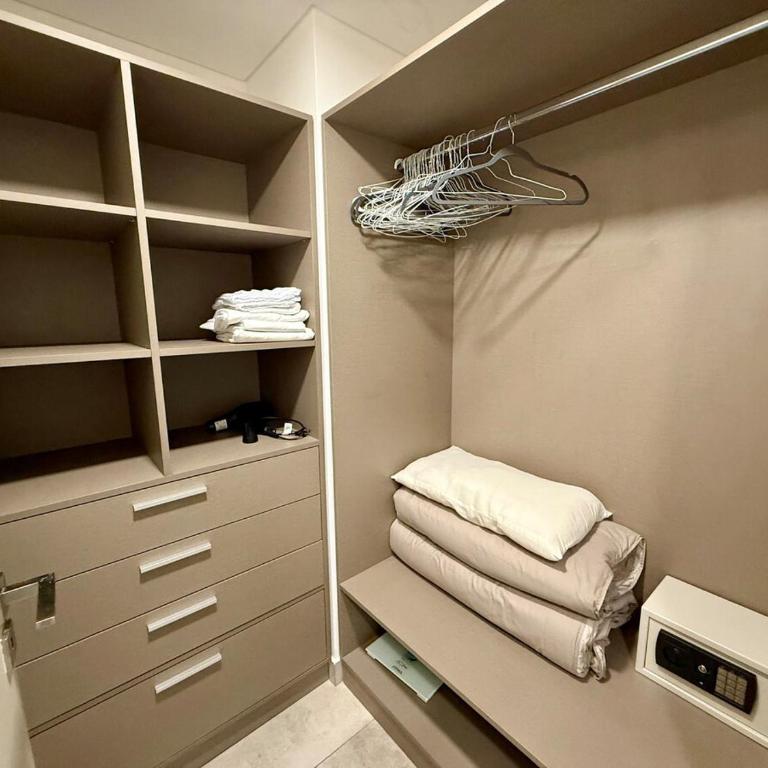 Torre Deco Armani Luxury Studio Pool Spa - Apartamento de 2 dormitorios - 7