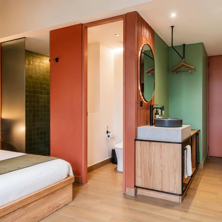 Hunters Hotel Medellin - Superior Double Room - 1