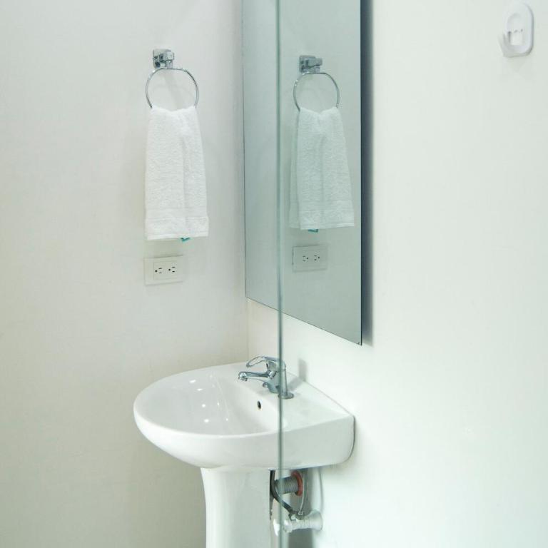 FANTASTICA Casa Piscina Grande Girardot Ricaurte - Casa de 3 dormitorios - 6