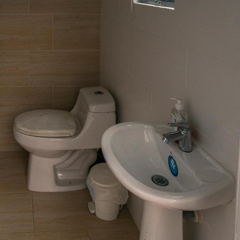FANTASTICA Casa Piscina Grande Girardot Ricaurte - Casa de 3 dormitorios - 54