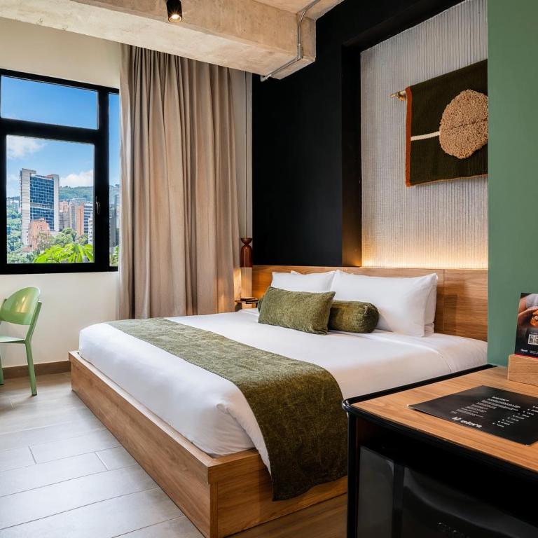 Hunters Hotel Medellin - Deluxe Double Room - 1