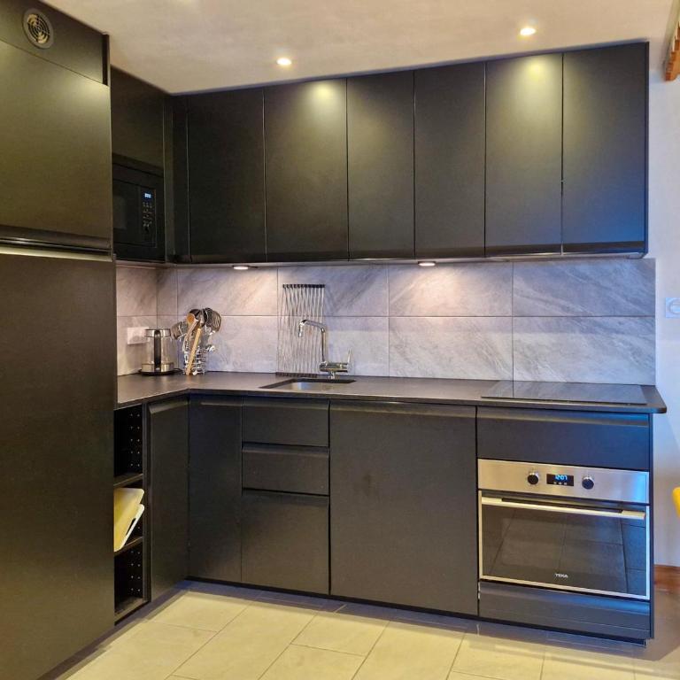 Spacieux logement 4 pièces au Chantel, Arcs 1800, proche pistes, accès piscine et Wifi - FR-1-411-909 - Appartement 3 Chambres - 13