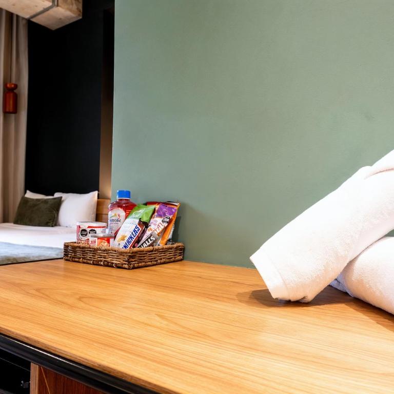 Hunters Hotel Medellin - Superior Twin Room - 10
