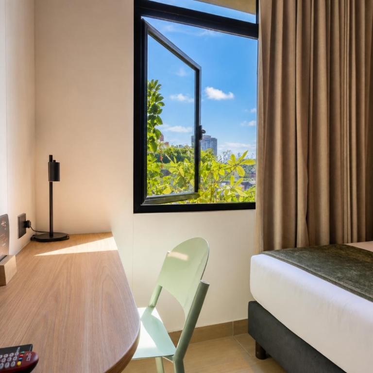 Hunters Hotel Medellin - Standard Twin Room - 8
