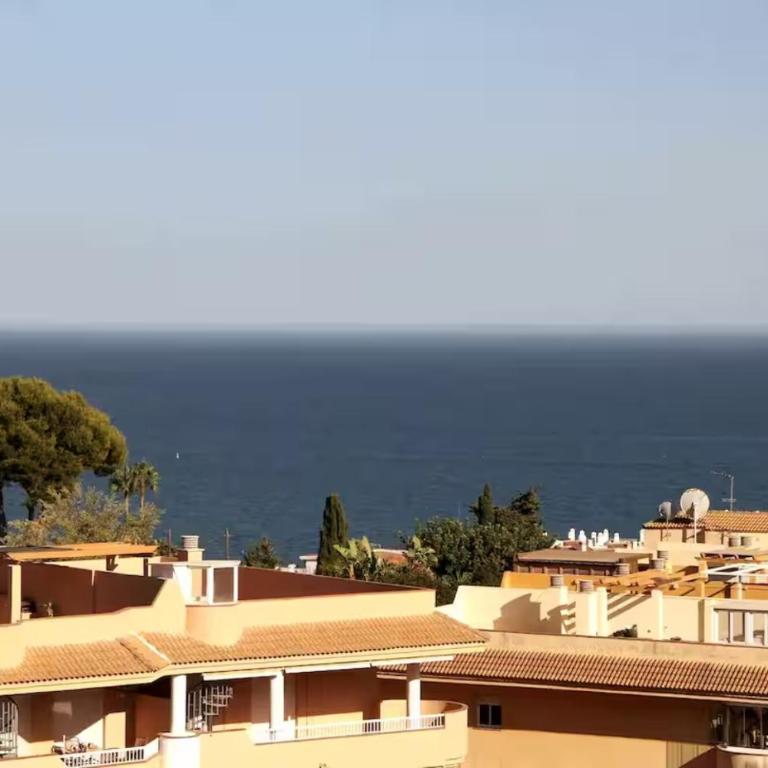 Ático duplex cerca de la playa, con piscina, jardines y parking - Apartamento Dúplex - 30