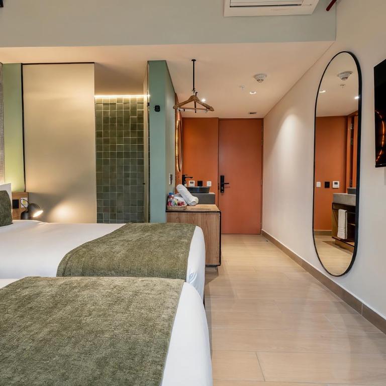 Hunters Hotel Medellin - Standard Twin Room - 11