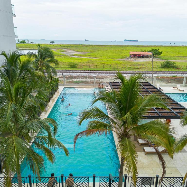 Apto Deluxe Vista al Mar Piscina y Playa a 300 m - Apartamento de 2 dormitorios con vistas - 2