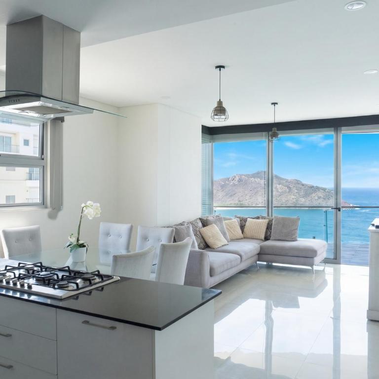 Luxury condo with balcony and front ocean view - CM806 - Apartamento de 3 dormitorios con vistas al océano - 77