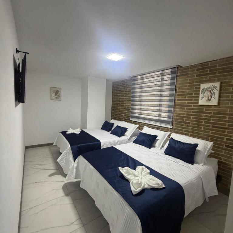 Hotel EQ San Jose - Twin Room - 1