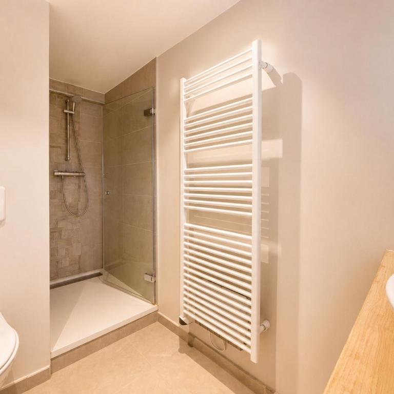 Chalet de luxe 10 pers. avec sauna au cœur du village, WiFi inclus - FR-1-505-34 - Chalet (10 Adultes) - 13