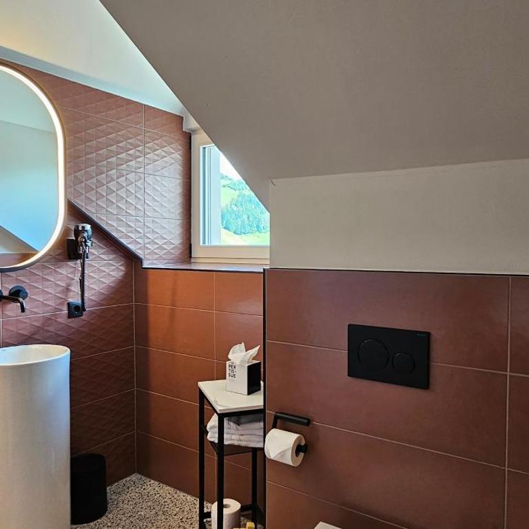 B&B La Villetta, adults only - Camera Matrimoniale Deluxe con Doccia - 1