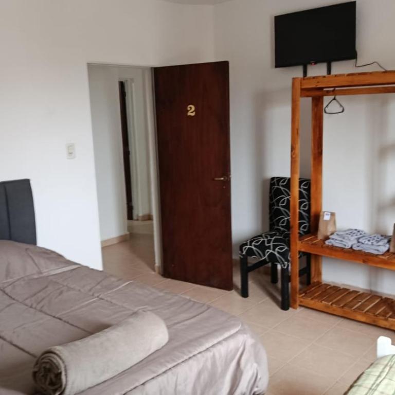 Selah - Triple Room - 1