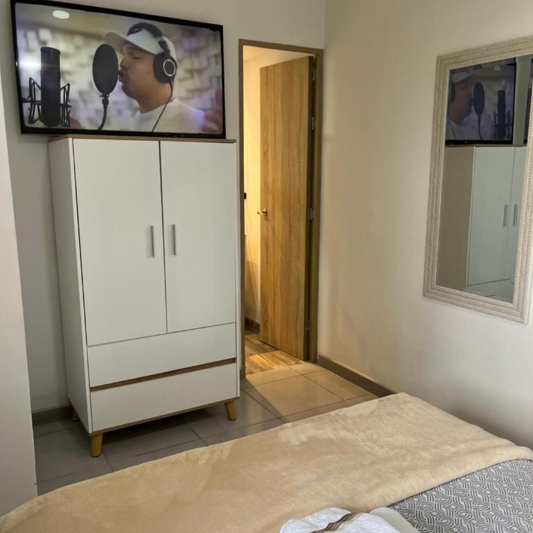 SUNSET Mar - Three-Bedroom Apartment - 4