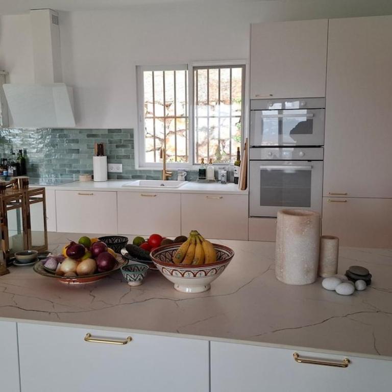 Luxury villa - short walk to beach and city - Casa de 4 dormitorios - 24