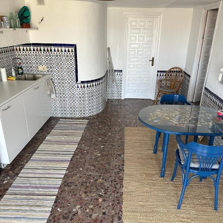 Luxury villa - short walk to beach and city - Casa de 4 dormitorios - 53