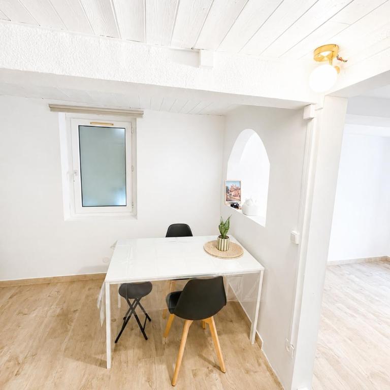 Narbonne centre 4 personnes 10 min des Grands Buffets - Appartement 1 Chambre - 11