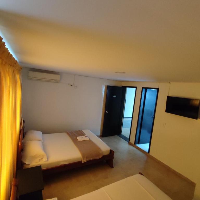 Hotel Cinema - Habitación Doble - 1 o 2 camas - 3