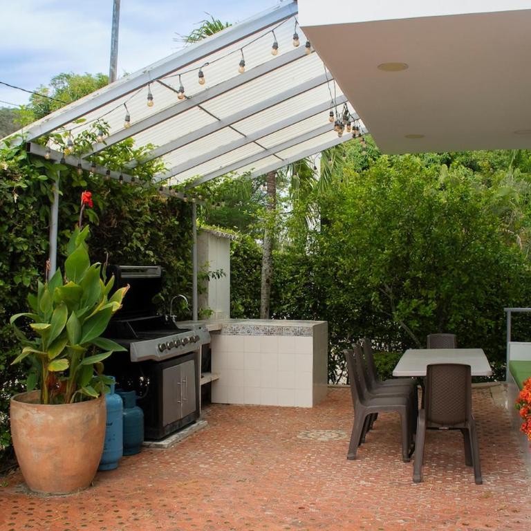 FANTÁSTICA CASA con Piscina Grande Jacuzzi y BBQ Girardot Ricaurte - Casa de 3 dormitorios - 7