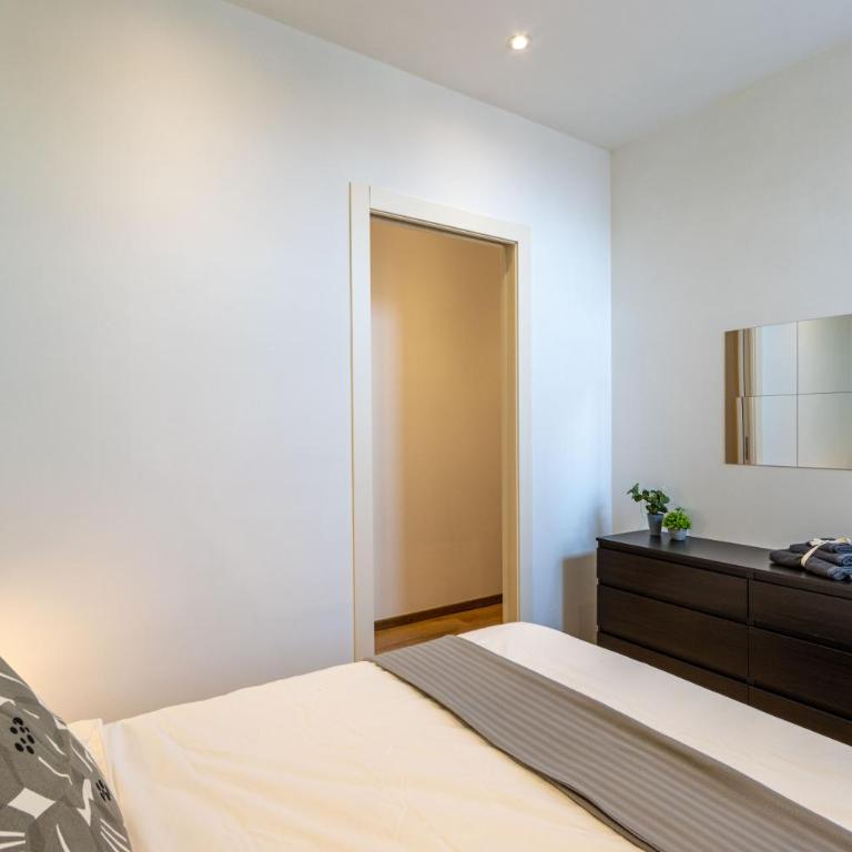 The Secret Court - Arona - AC - WiFi by Guestaly - Appartamento con 3 Camere da Letto - 15
