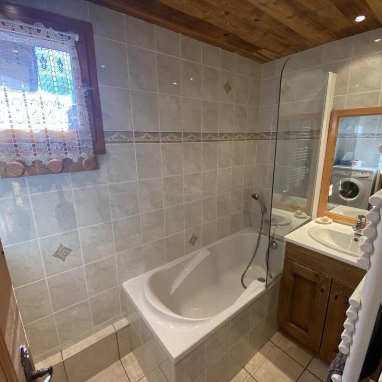 Appartement avec terrasse sud - 38 m², accès pistes - FR-1-356-571 - Appartement - 10
