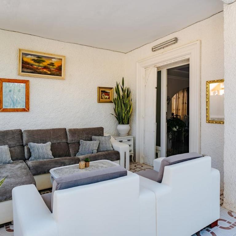 Private Pool Villa BBQ 5-min Walk to Beach - Villa avec Piscine Privée - 5