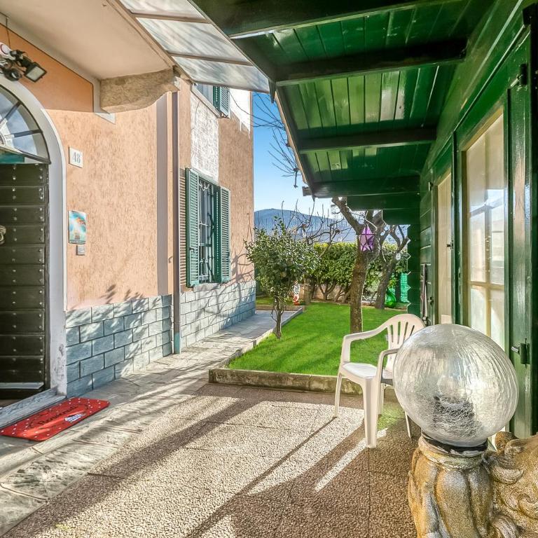 Butterfly Apartment: Lake Maggiore Luino Apartment with Balcony - Happy Rentals - Apartment - Erdgeschoss - 16