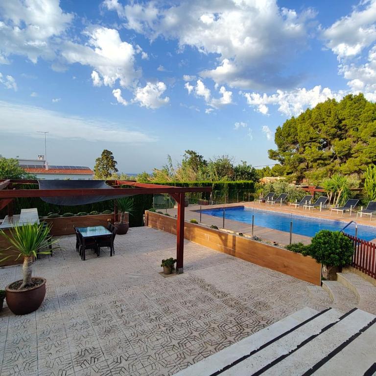 Villa Celi: Sea- & Mountain view, peaceful & comfortable. - Villa mit 3 Schlafzimmern - 32