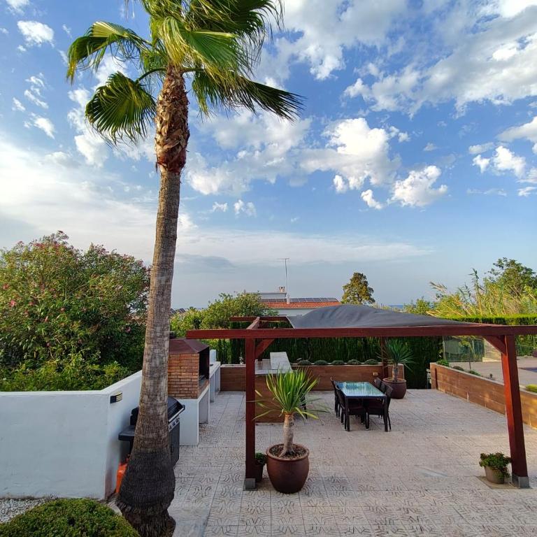 Villa Celi: Sea- & Mountain view, peaceful & comfortable. - Villa mit 3 Schlafzimmern - 34