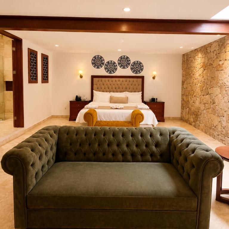 Real Hispano - Executive Suite - 5